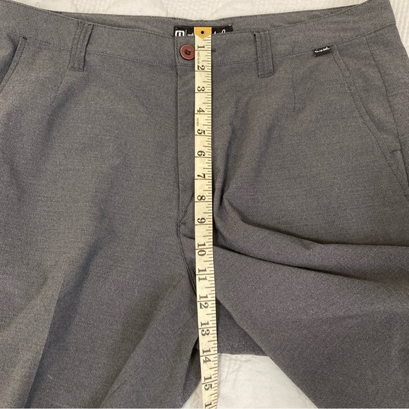 Travis Mathew Men's Gray Shorts Strech Pockets Performance size 36 - Picture 12 of 13